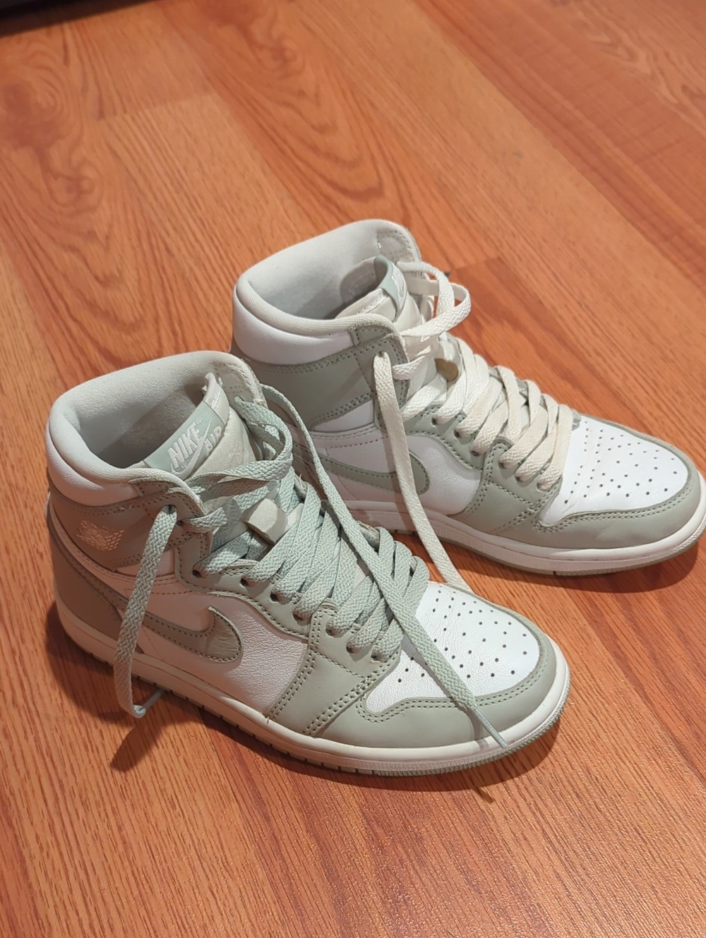 Air Jordan 1 Seafoam Green